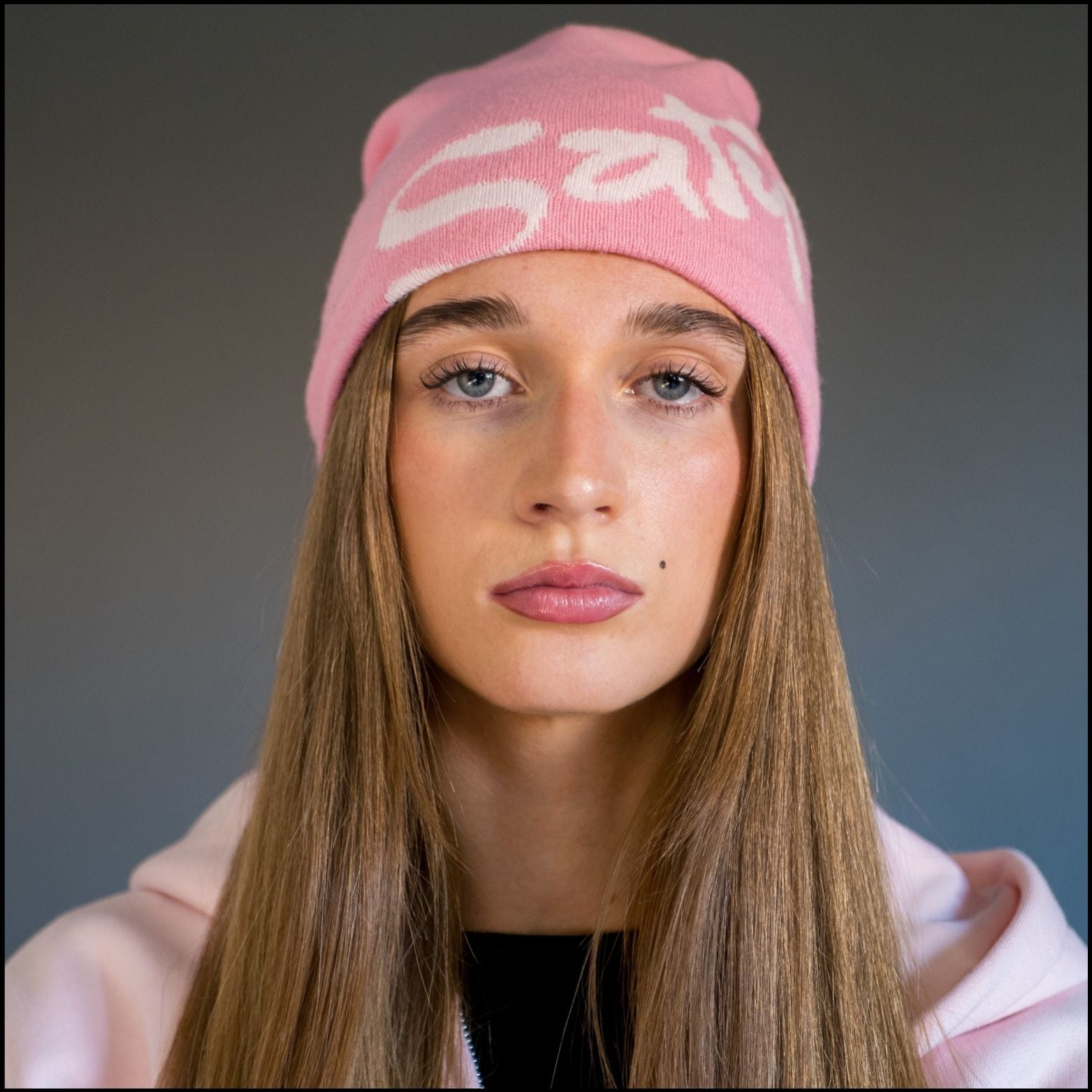 SatynBeanie Pink - Innenseite aus Satin